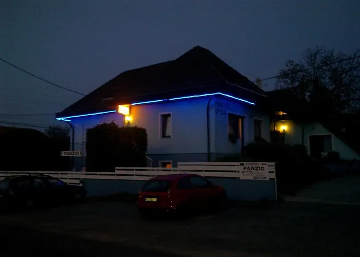 Couette-café Domino Panzio Székesfehérvár