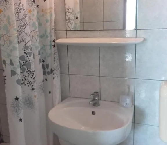 Domino Panzio 2* Székesfehérvár