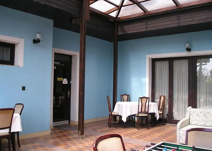 Domino Panzio 2* Székesfehérvár